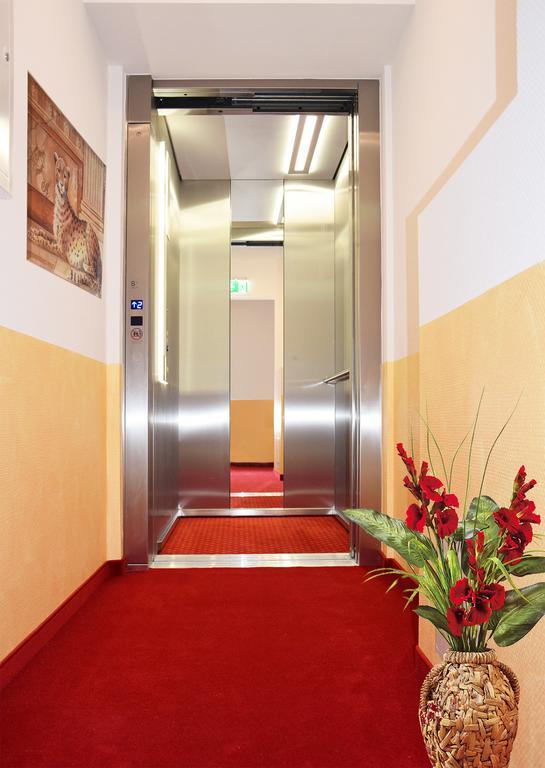 Hotel Landhaus Knappmann Essen Exterior foto
